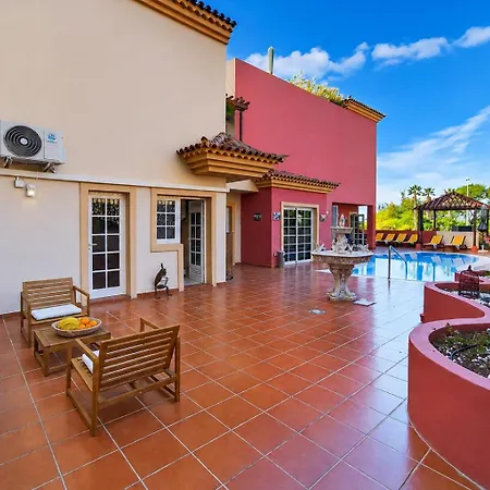 Duque Dream 5 Bedroom Apartament *