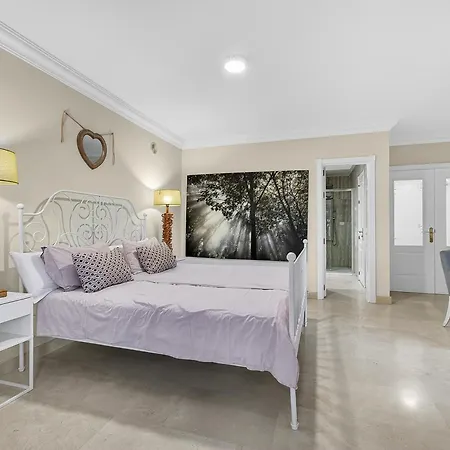 Duque Dream 5 Bedroom Apartament
