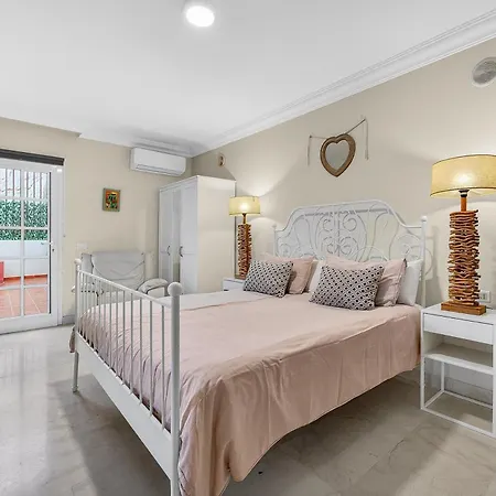 Duque Dream 5 Bedroom Apartament